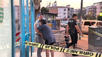 Antalya'da çalıştığı markete gelen eşinin bıçakladığı Sümeyye Yavlak öldü