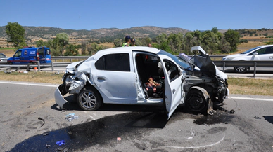 Gümüşhacıköy'de feci kaza: Zeynep Nur Gülsu öldü. Sürücü Mehmet Kazanfer ve 3 kişi daha yaralı