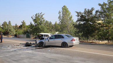 Gaziantep'te 2 otomobil çarpıştı: Necdet Yılmaz öldü