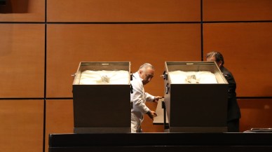 Meksika'daki 'uzaylı fosili iddiası' gündem oldu