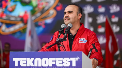 Bakan Kacır'dan burs müjdesi! Aylık 90 bin TL