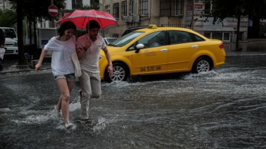 Meteorolojiden 35 il için flaş uyarı. Yağmur kuvvetli yağacak. Sel,  su baskını tehlikesi var