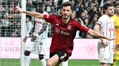 Beşiktaş Gaziantep FK maçında 2 gol 2 kırmızı kart