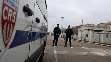 Fransa şokta. Korsika'da peş peşe patlamalar