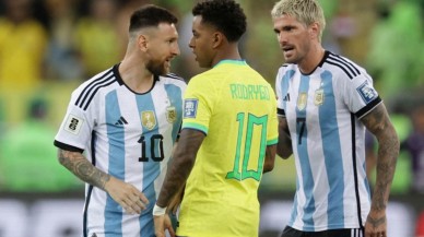 Brezilya Arjantin maçında büyük olaylar. Messi takımı sahadan çekti