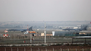 ABD bombardıman uçakları İncirlik'e geldi