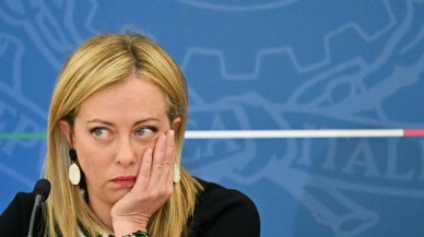 İtalya Başbakanı Meloni'ye telefon şoku. Rus komedyenler fena işletti. Neler söylemiş neler