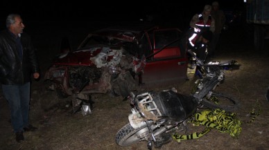 Kars'ta otomobille çarpışan motosikletteki Yusuf Çağlar Yemen ve Egemen İsmail Yılmaz öldü