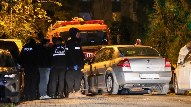 El frenini çekmeyi unuttuğu aracının altında kalan Fikret Elmas öldü