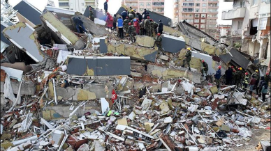 Ezgi Apartmanı 35 kişiye mezar olmuştu: Bakın kolon kesenlerin avukatı kim oldu?