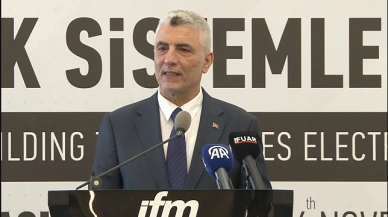 Bakan Bolat: "Bu yıl 256 milyar dolar mal ihracatına ulaşacağız"