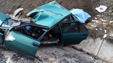 Tokat'ta korkunç kaza: 2 kişi öldü,  1 kişi yaralandı