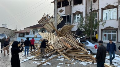 AFAD acı haberi duyurdu: 2 kişi öldü,  4’ü asker 10 yaralı var