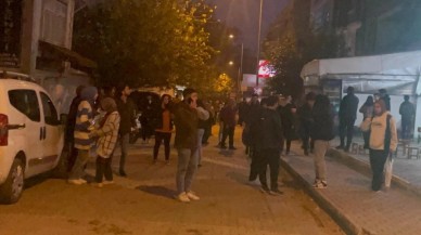 Malatya'da peş peşe 2 büyük deprem. Halk panik halinde sokağa fırladı. İlk açıklama geldi