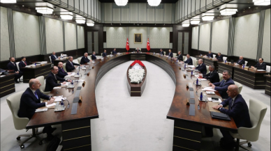 Kabine toplanıyor! İşte masadakiler