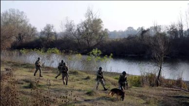 Yunanistan'a kaçmaya çalışan 13 terör şüphelisi gözaltında!