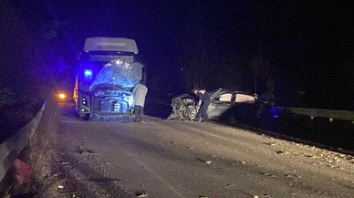 İzmit'te belediye otobüsüyle çarpışan otomobildeki Mustafa Özşentürk öldü