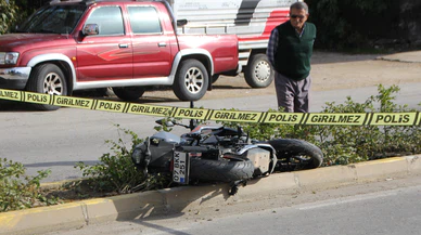 Antalya'da motosikletler çarpıştı: Raşit Altunçay öldü. Bahadır Demirdelen yaralandı