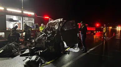 Tokat'ta kamyona arkadan çarpan minibüsteki 5 kişi öldü