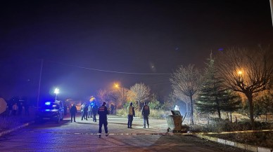 Afyonkarahisar'da eski eş dehşet saçtı. Havva Şenol,  Adem Şenol,  Cemile Şenol,  Emine Tanış öldü