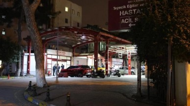 İzmir'de bıçaklanarak hastaneye kaldırıldı. Hastanede de bıçaklandı