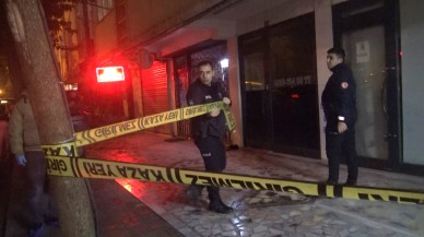 Avcılar'da babası Ali Güneş'in bıçakladığı Onur Güneş öldü. Anne ve babasını da bıçakladı