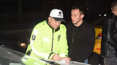 Yeni yılın ilk trafik cezası İzmir'de kesildi!