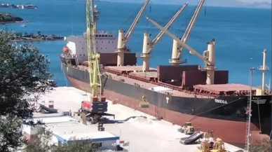 Şangay açıklarında gemi battı: 16'sı Türk 21 denizci tahliye edildi!