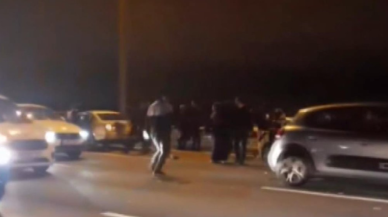 Makas attı  zincirleme kazaya sebep oldu!