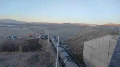 Kırıkkale'de tren raydan çıktı!