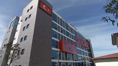 Bir il daha büyükşehir mi oluyor? Belediye binasına tabelası bile asıldı