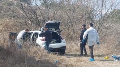 Çorum'da Emre Kolçak tartışıp arabadan atlayan eşi Merve Kolçak'ı vurdu. Sonra da intihar etti