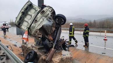 Kütahya'da yön levhasına çarpan aracın sürücüsü Resul Aslan öldü