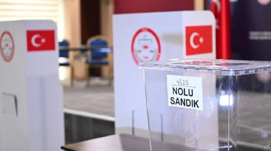 Oy kabininde çektiği bu fotoğraf çok konuşuldu! "Gereksiz masraf..."