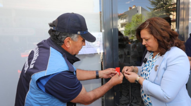 Mültecilere ait kaçak iş yerlerini kendi eliyle mühürledi!