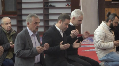 74 yıl sonra CHP'nin kazandığı kentte şükür namazı!