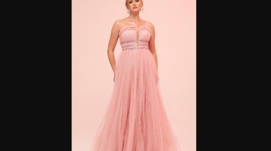 2024 Söz / Nişan Elbise Trendleri ve Yeni Sezonun En Gözde Nikah Elbiseleri