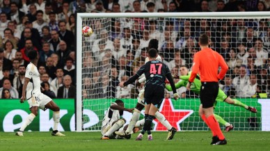 Şampiyonlar Ligi'nde müthiş gece. Real Madrid Manchester City ve Arsenal Bayern Münih maçlarında 10 gol