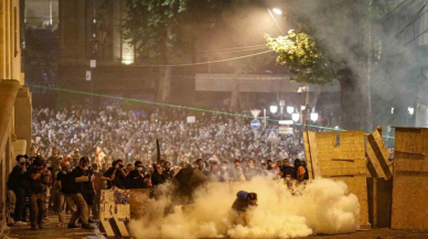 Gürcistan'da protestolar devam ediyor: 8 yaralı