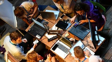 Hackathonlar: Yazılım Dünyasında Yaratıcılığı Tetikleyen Yarışmalar