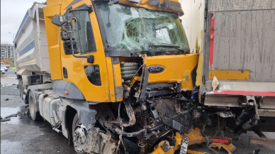 Kayseri'de feci kaza! Duramayan tır 5 aracı biçti: 9 kişi yaralı