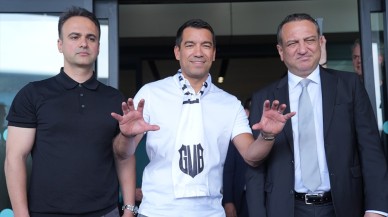 Beşiktaş'ın yeni teknik direktörü İstanbul'da