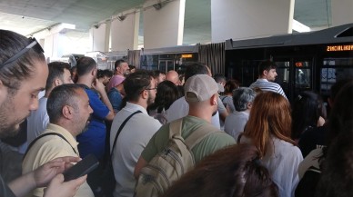 Metrobüs arıza yaptı. İnsanları çıldırtan anons