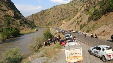 Hakkari'de Zap Suyu'na uçan otomobildeki Ayşe Koç Yıldız öldü. Eşi Cihat Yıldız yaralı