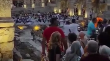 Efes Antik Kentte özel davet skandalı infiale yol açtı!