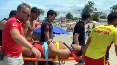 Denizde boğulanları kurtarmaya çalışan cankurtarana jet ski çarptı