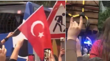 Berlin'de A Milli Takımı'nı "Bozkurt" ile karşıladılar!