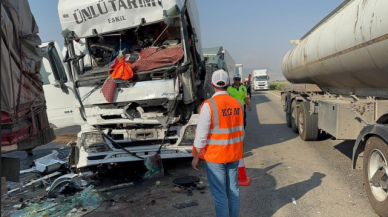 Gaziantep'te 7 ağır vasıta birbirine girdi: 1 ölü,  6 yaralı