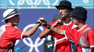 Klasik Yay Erkek Milli Takımı'ndan Türkiye'ye ilk madalya!