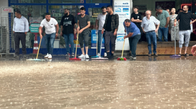 4 kentte sağanak yaşamı olumsuz etkiledi!